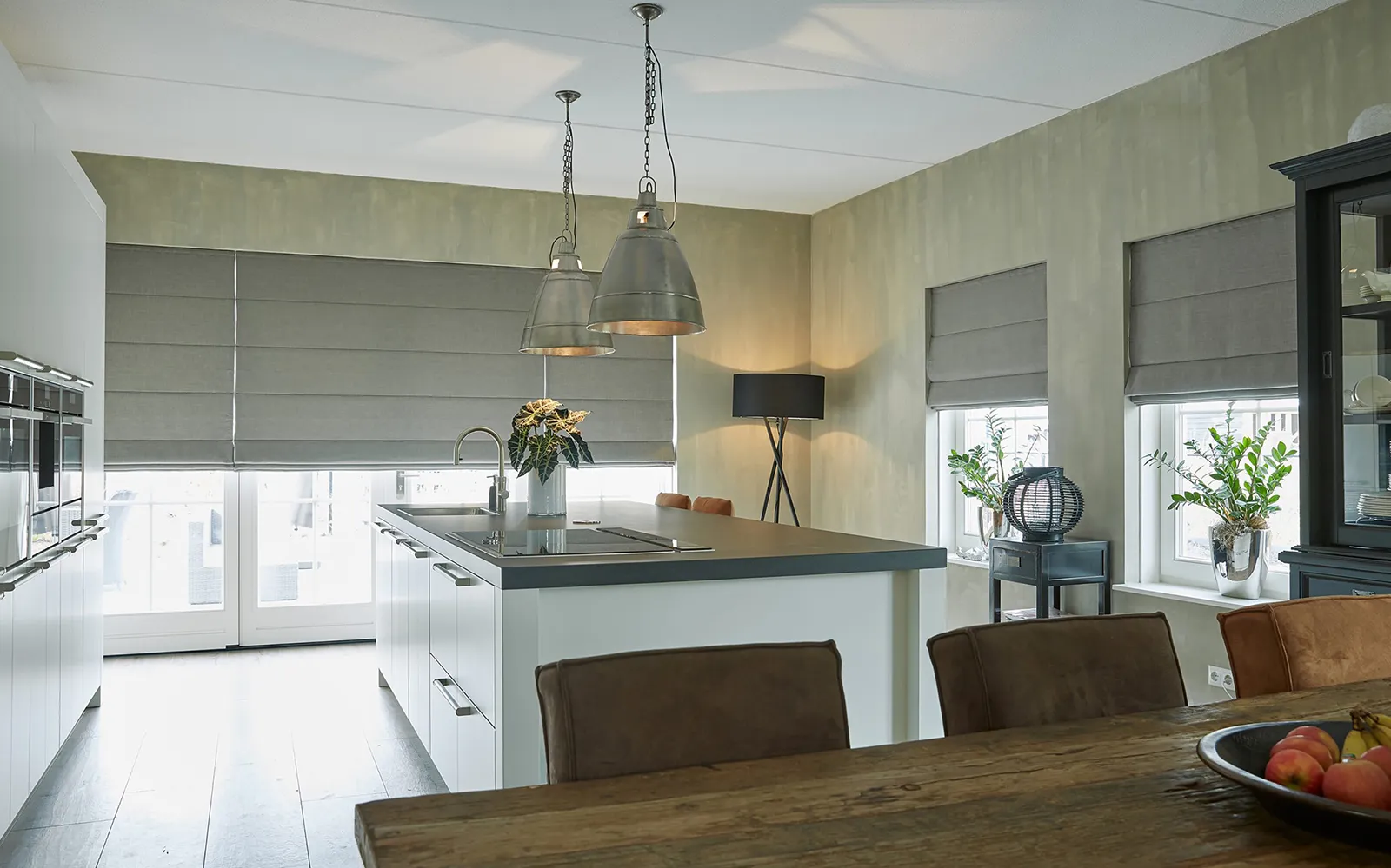 Roman shades (1)