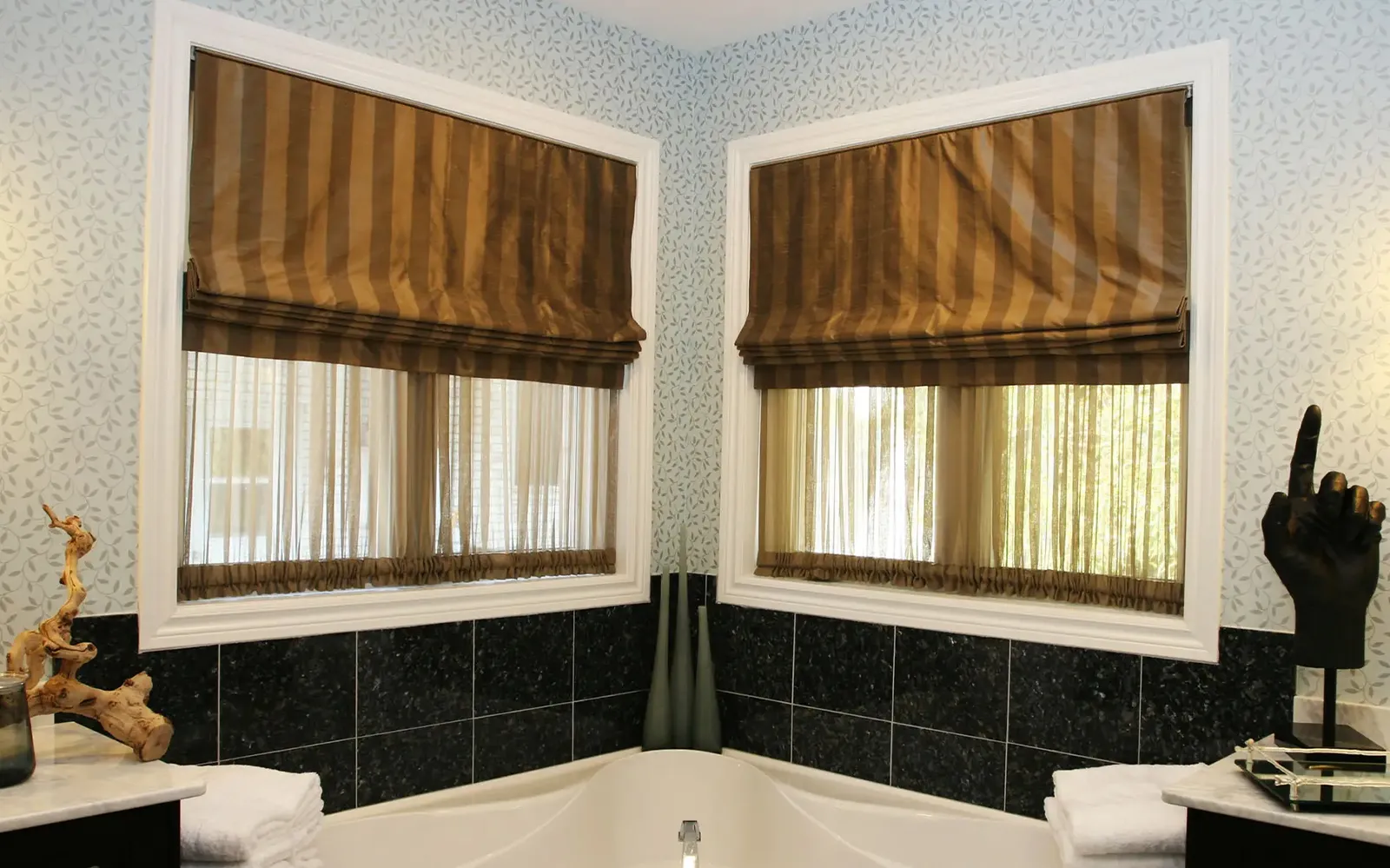 Roman shades (2)